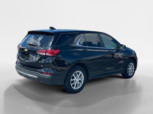 Mosaic Black Metallic 2024 Chevrolet Equinox LT