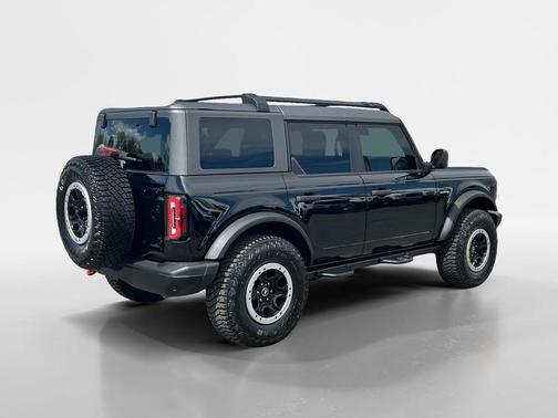 Shadow Black 2024 Ford Bronco Black Diamond