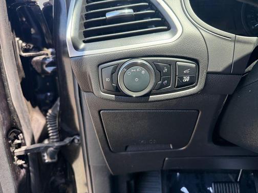 Black Metallic 2024 Ford Edge SEL