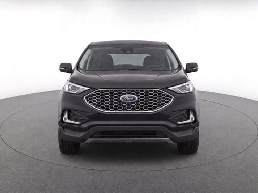 Black Metallic 2024 Ford Edge SEL