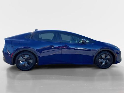 2025 Toyota Prius Plug-In Hybrid SE
