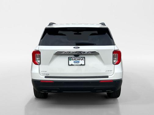 Star White 2023 Ford Explorer XLT