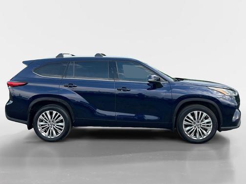 Blueprint 2023 Toyota Highlander Platinum