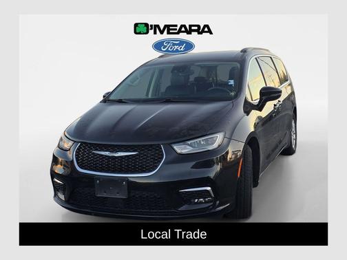 2022 Chrysler Pacifica Touring-L