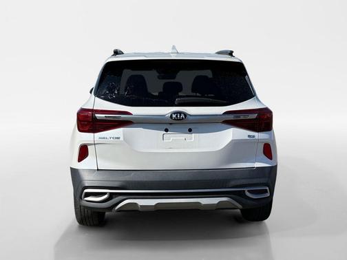 Snow White Pearl 2021 Kia Seltos EX