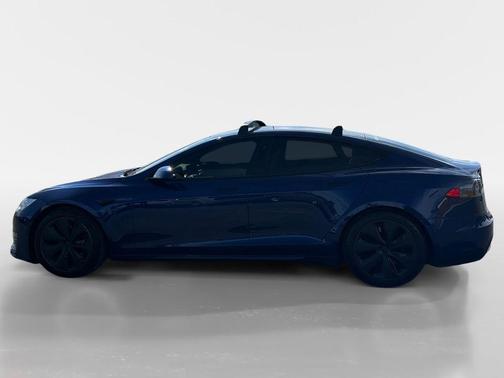 2022 Tesla Model S Base