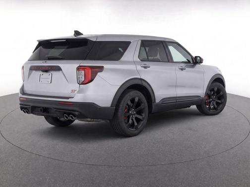 Silver Metallic 2022 Ford Explorer ST