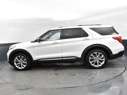 Photo 4 of 35 of 2021 Ford Explorer Platinum