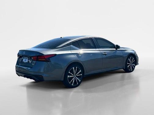 Gun Metallic 2020 Nissan Altima 2.5 SR