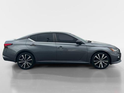 Gun Metallic 2020 Nissan Altima 2.5 SR
