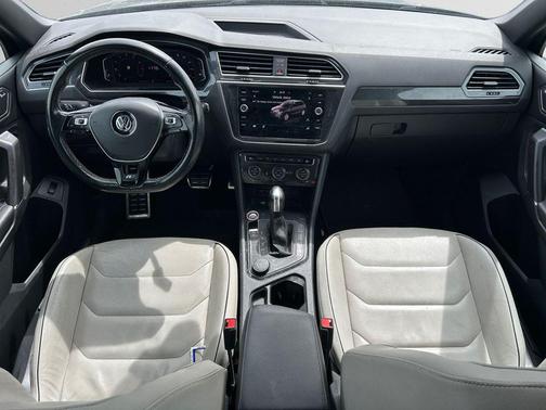 Platinum Gray Metallic 2020 Volkswagen Tiguan 2.0T SEL Premium R-Line