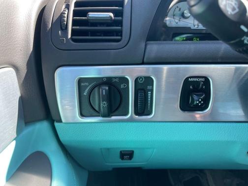 2002 Ford Thunderbird Premium