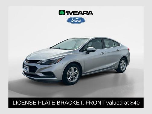 Silver Ice Metallic 2017 Chevrolet Cruze LT