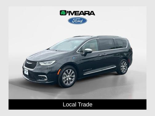 Brilliant Black Crystal Pearlcoat 2021 Chrysler Pacifica Hybrid Pinnacle