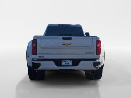 2024 Chevrolet Silverado 3500 High Country