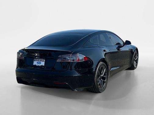 2021 Tesla Model S Plaid