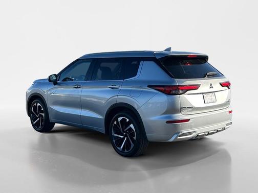 2024 Mitsubishi Outlander PHEV SEL