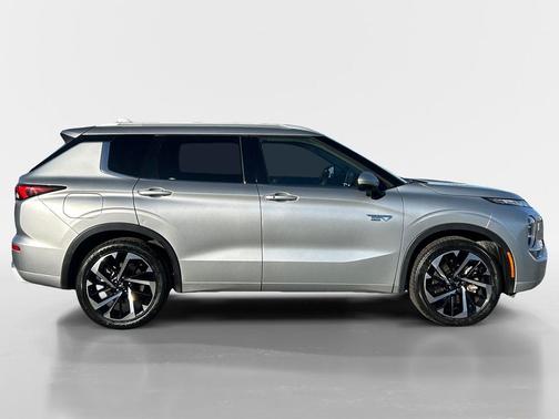 2024 Mitsubishi Outlander PHEV SEL