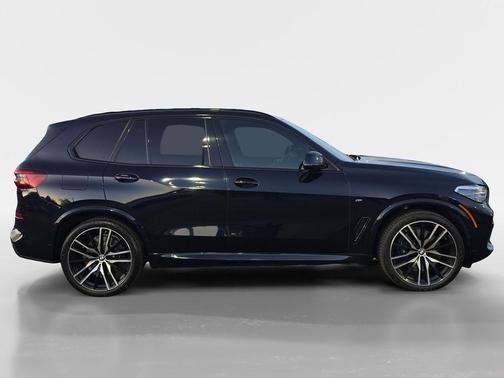 2020 BMW X5 M50i