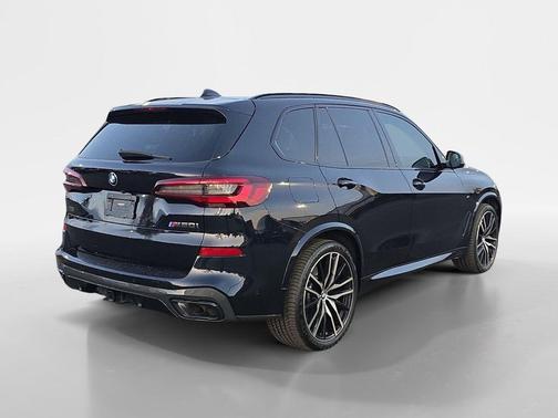 2020 BMW X5 M50i