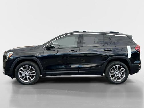 Ebony Twilight Metallic 2023 GMC Terrain SLT