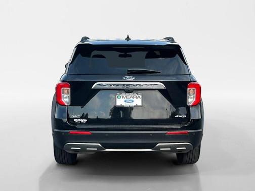 Agate Black Metallic 2021 Ford Explorer XLT