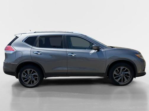 Gun Metallic 2016 Nissan Rogue SL