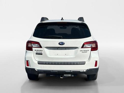 Crystal White Pearl 2017 Subaru Outback 2.5i Limited