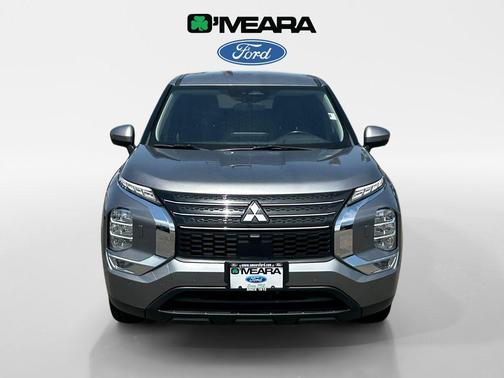 2023 Mitsubishi Outlander SE Special Edition