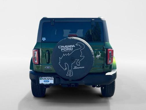 Eruption Green Metallic 2022 Ford Bronco Outer Banks
