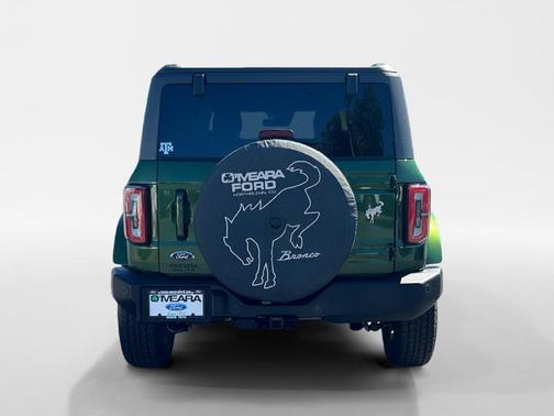 Eruption Green Metallic 2022 Ford Bronco Outer Banks
