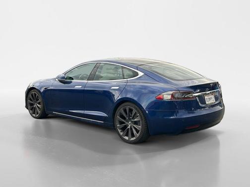 Deep Blue Metallic 2021 Tesla Model S Long Range