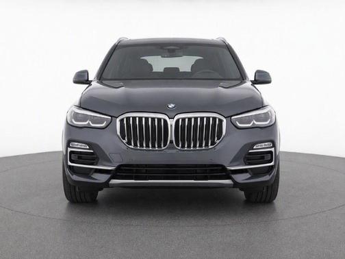 Dark Graphite Metallic 2021 BMW X5 sDrive40i