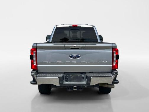 Iconic Silver Metallic 2024 Ford F-250 Lariat