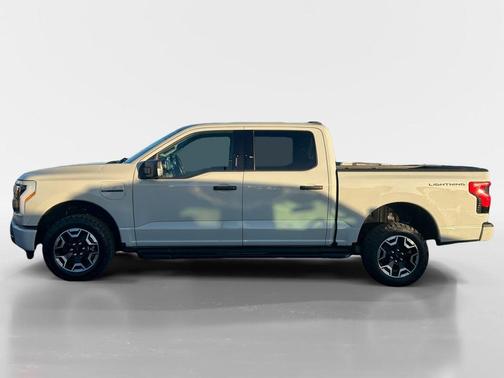 2023 Ford F-150 Lightning XLT
