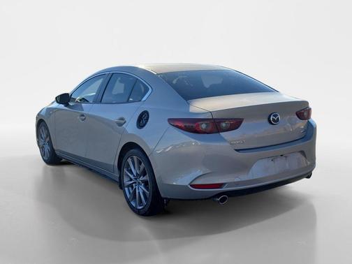 2023 Mazda Mazda3 FWD w/Preferred Package