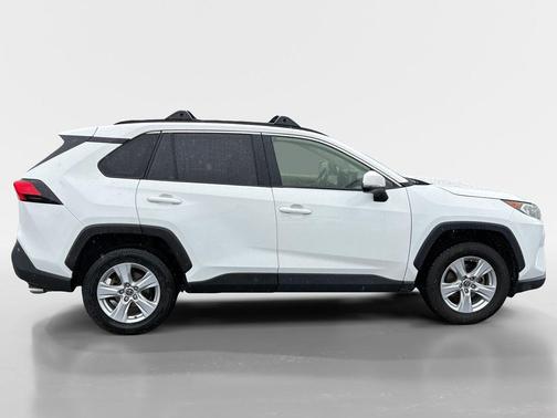 Super White 2019 Toyota RAV4 XLE