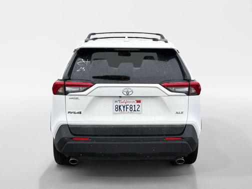 Super White 2019 Toyota RAV4 XLE