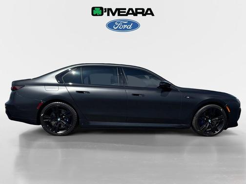 2024 BMW i7 M70