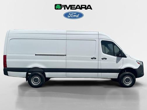 2023 Mercedes-Benz Sprinter 2500 170 WB