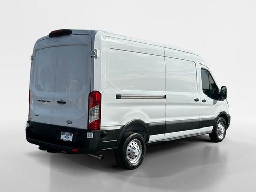 2026 Ford Transit-250 148 WB Medium Roof Cargo