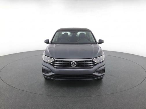 Platinum Gray Metallic 2019 Volkswagen Jetta 1.4T SE
