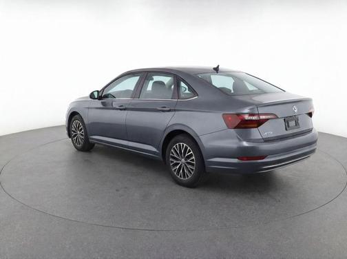 Platinum Gray Metallic 2019 Volkswagen Jetta 1.4T SE