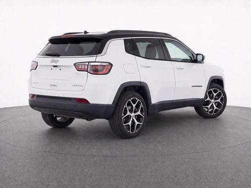 Bright White Clearcoat 2024 Jeep Compass Limited