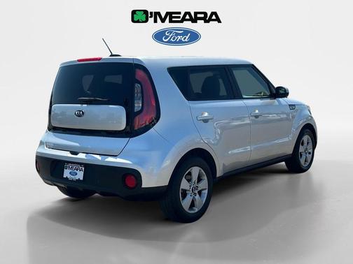 2017 Kia Soul Base