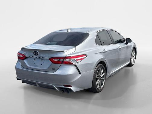 Ruby Flare Pearl 2018 Toyota Camry SE