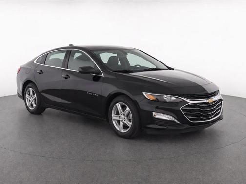Mosaic Black Metallic 2024 Chevrolet Malibu LT