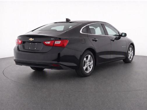 Mosaic Black Metallic 2024 Chevrolet Malibu LT