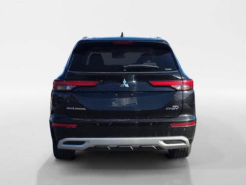 2024 Mitsubishi Outlander PHEV SEL