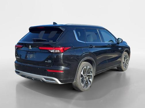 2024 Mitsubishi Outlander PHEV SEL